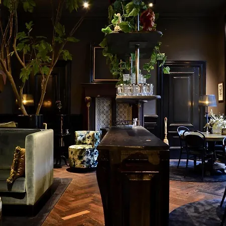 Boutique Trompenberg فندق هيلْفِرسوم